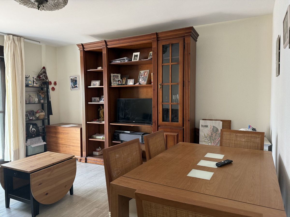 3 Bedroom Apartment for Sale in Estepona — 7
