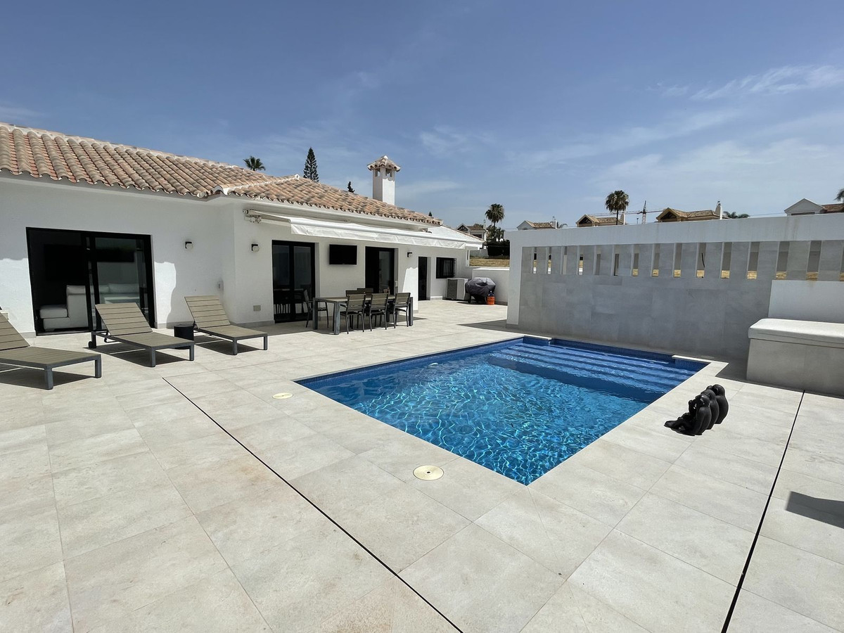 3 Bedroom Villa for Sale in San Pedro de Alcántara — 2
