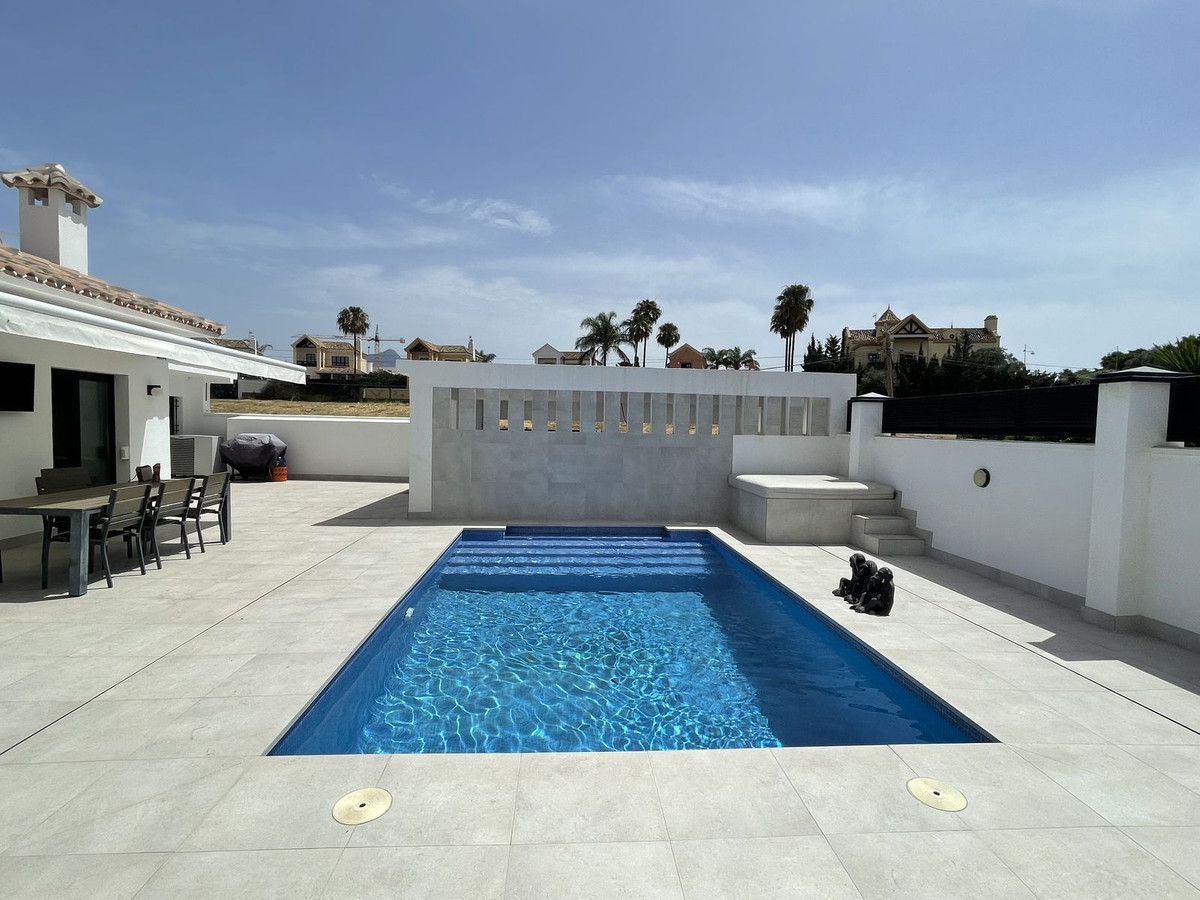 3 Bedroom Villa for Sale in San Pedro de Alcántara — 7
