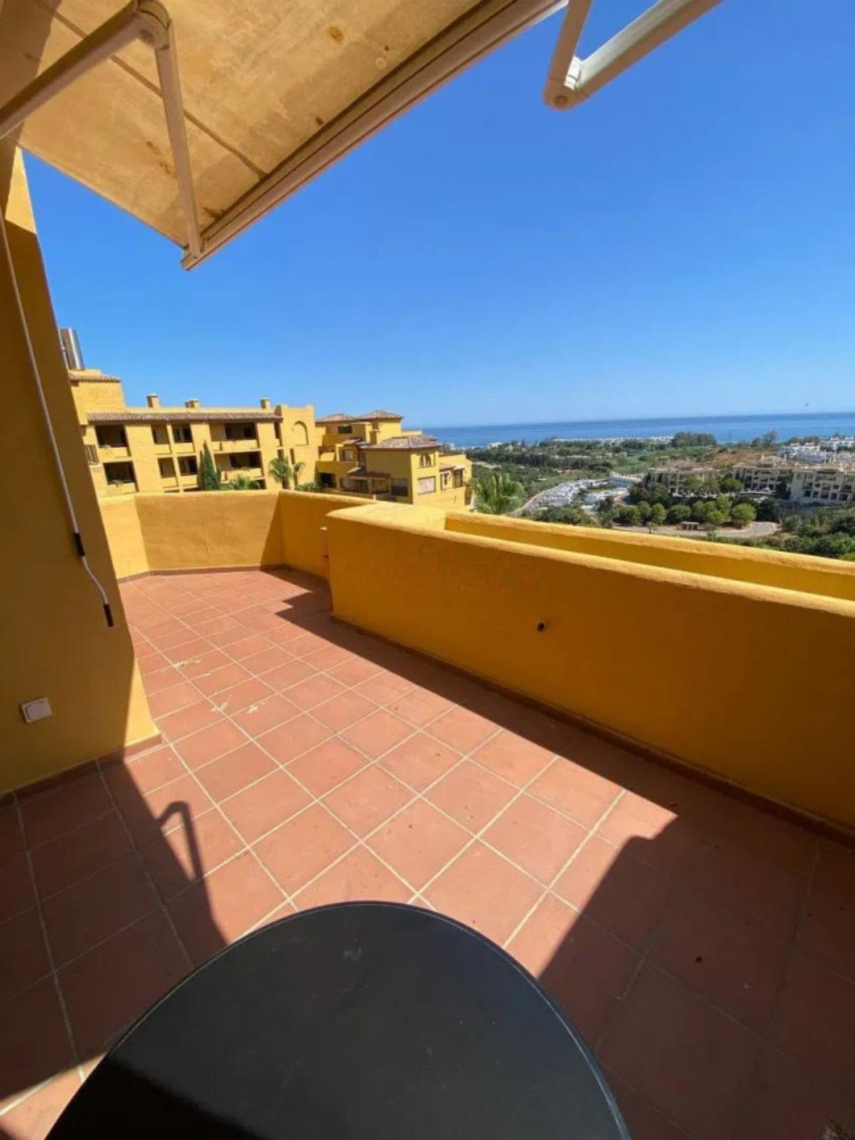 4 Bedroom Apartment for Sale in Estepona — 3