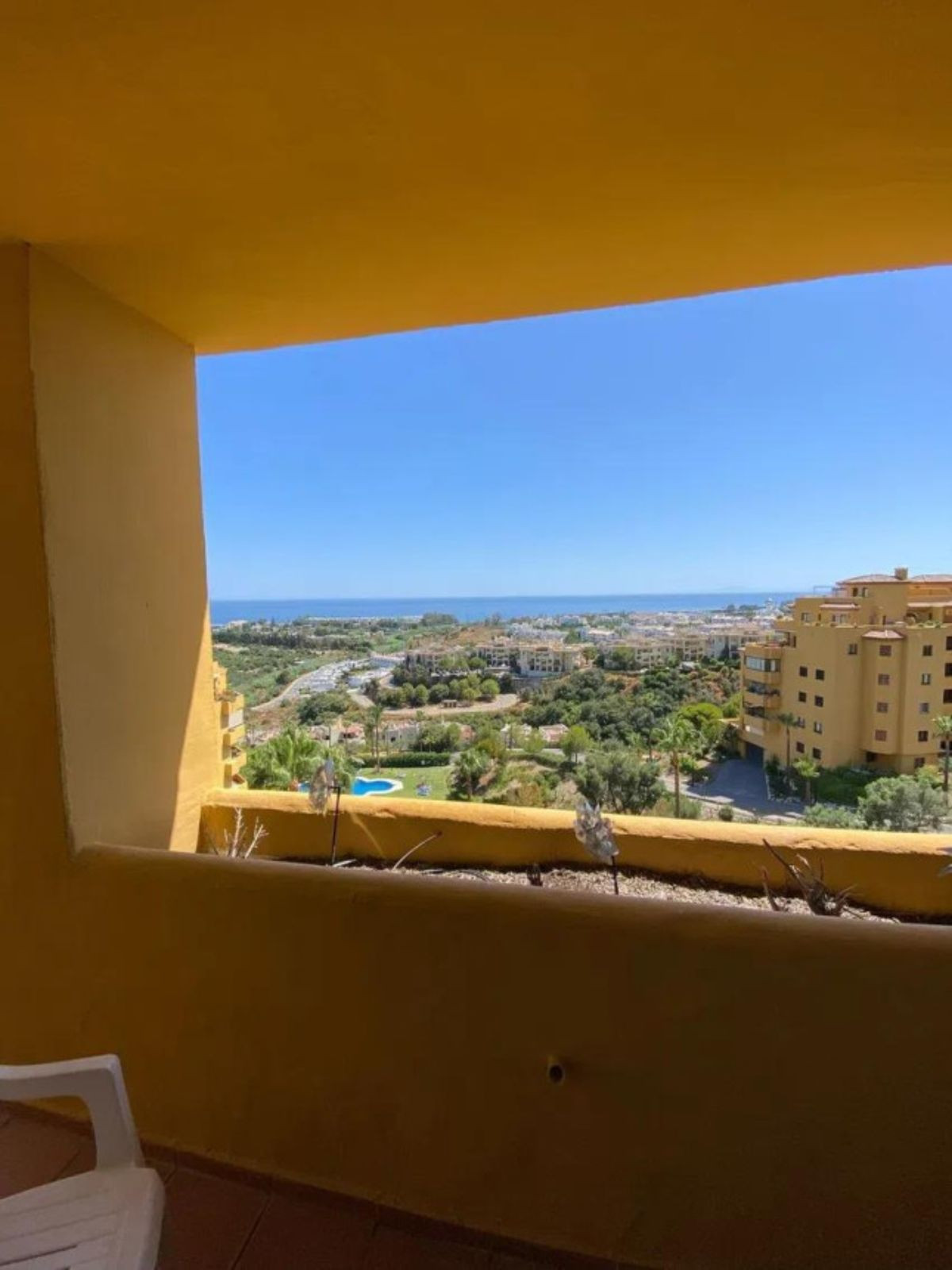 4 Bedroom Apartment for Sale in Estepona — 7