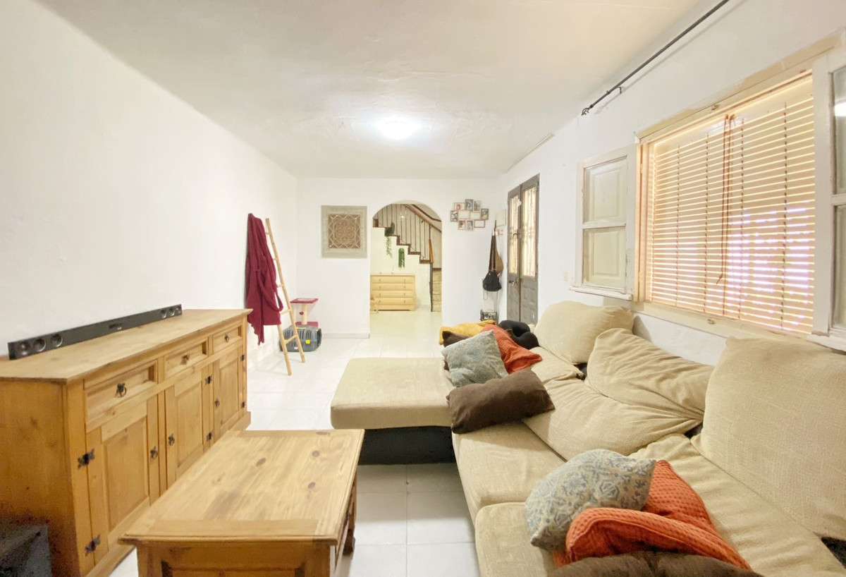 3 Bedroom Villa for Sale in Marbella — 2