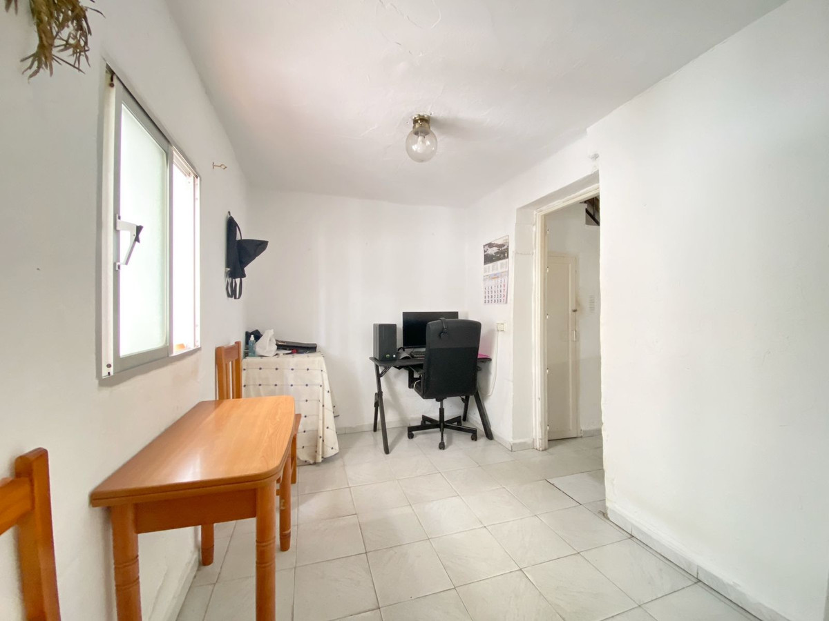 3 Bedroom Villa for Sale in Marbella — 5