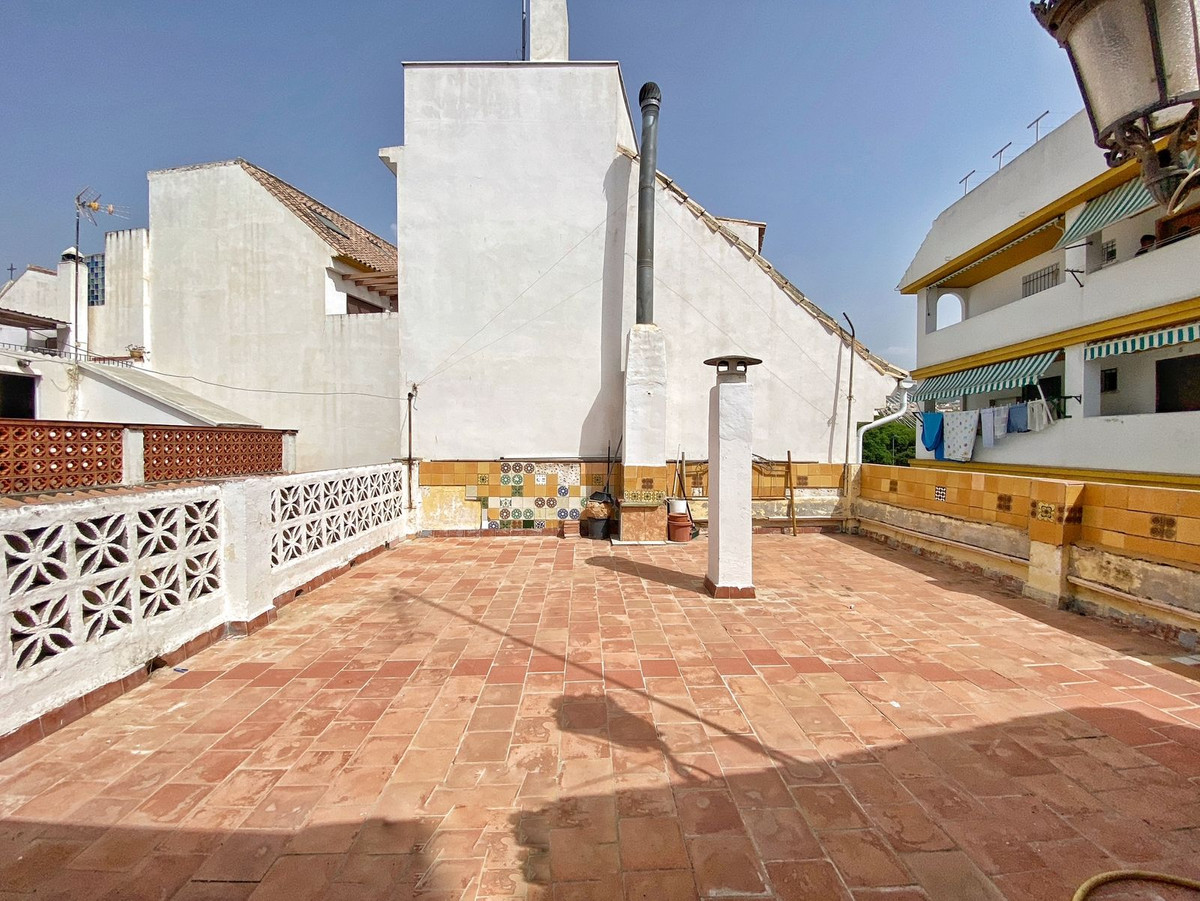 3 Bedroom Villa for Sale in Marbella — 8
