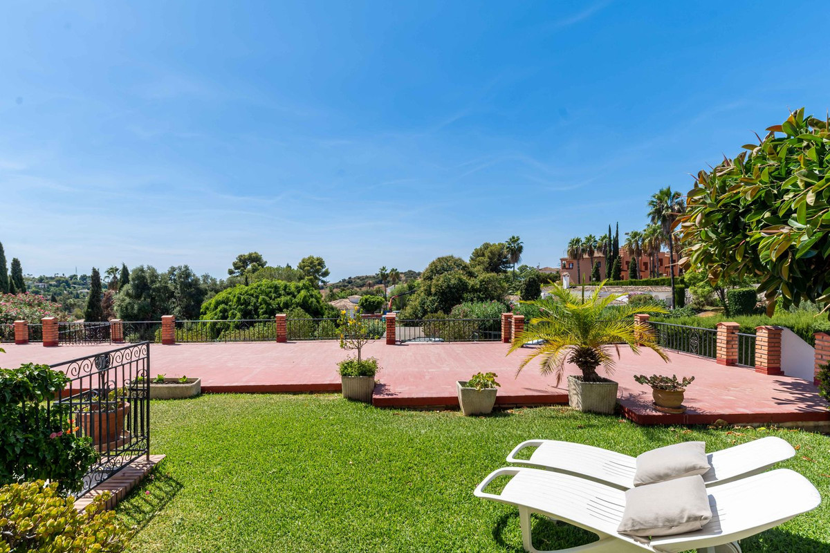 2 Bedroom Apartment for Sale in El Paraiso — 8