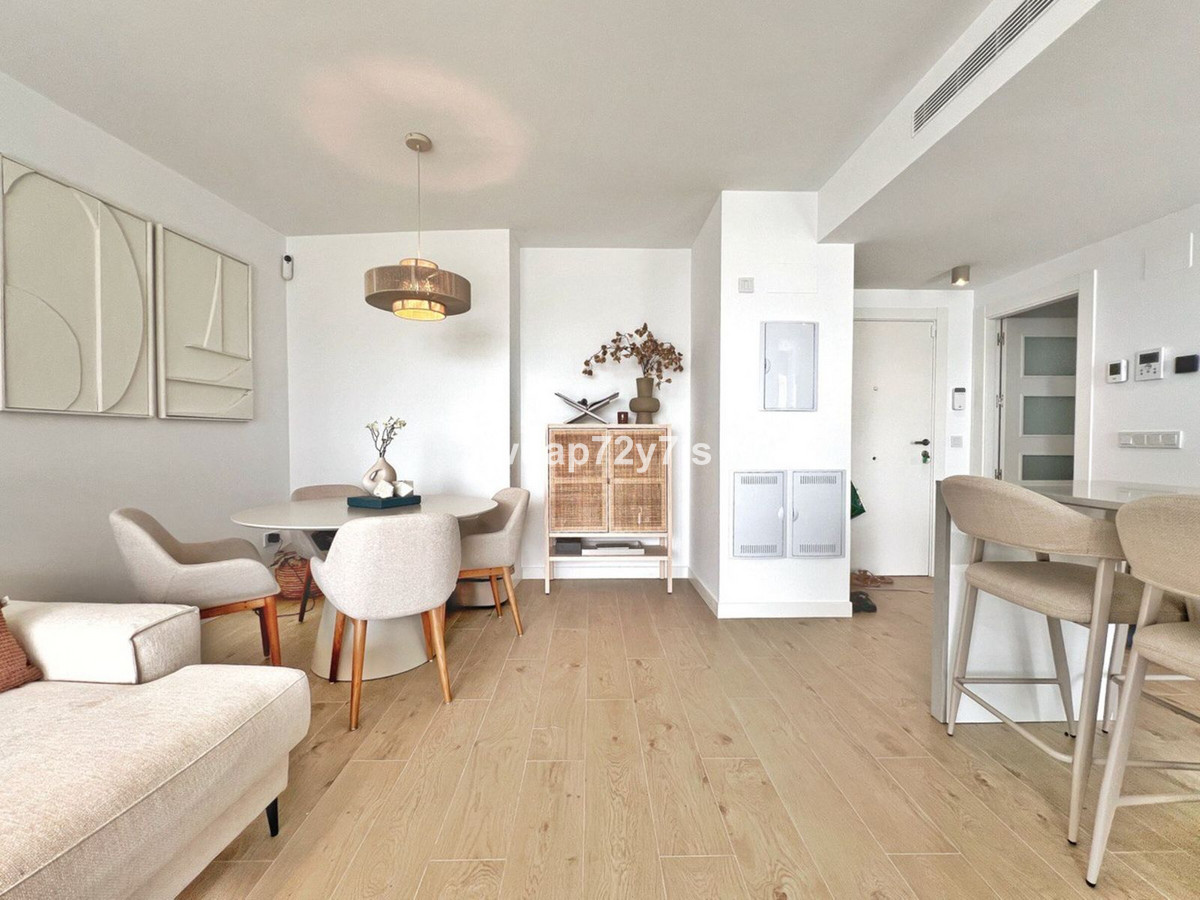 2 Bedroom Apartment for Sale in Estepona — 4