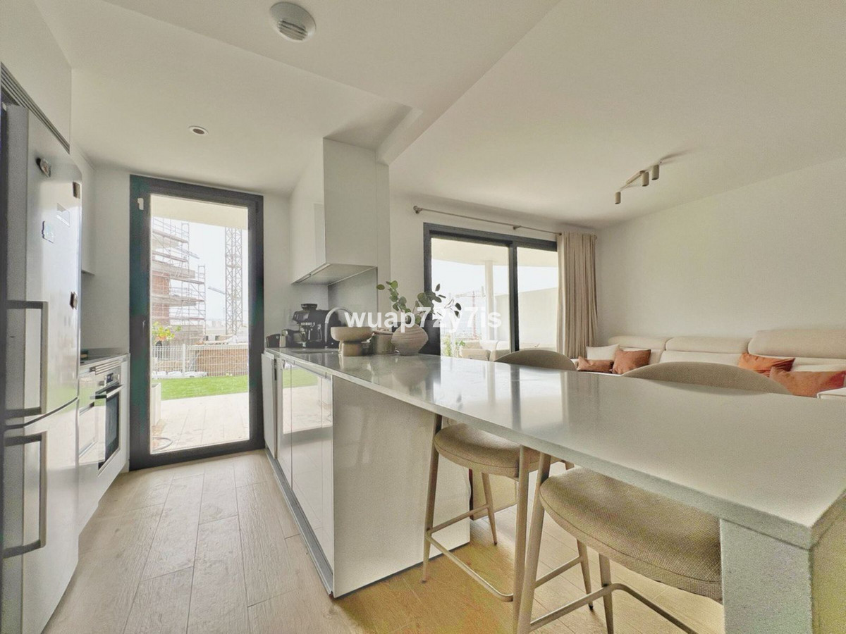 2 Bedroom Apartment for Sale in Estepona — 8
