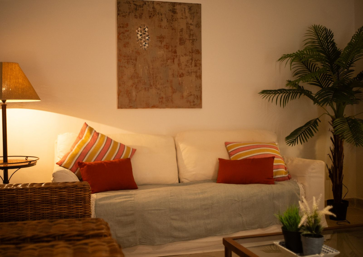 2 Bedroom Apartment for Sale in El Paraiso — view 10