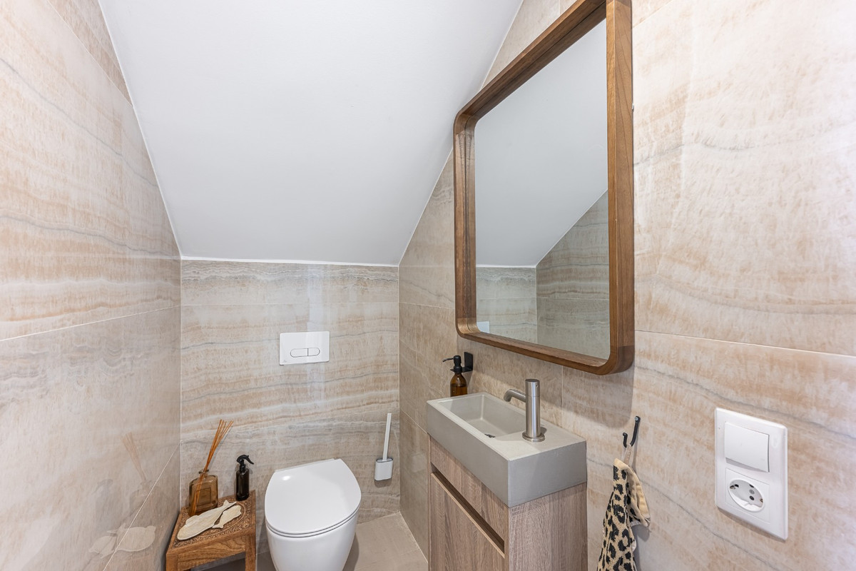 4 Bedroom Apartment for Sale in Monte Halcones — view 20
