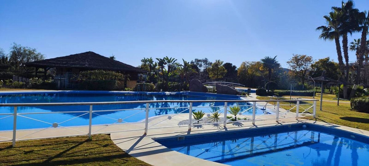 3 Bedroom Apartment for Sale in Benahavís — view 19