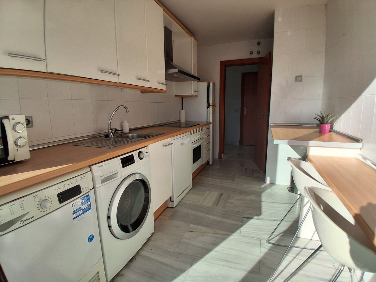 3 Bedroom Apartment for Sale in Benahavís — 6
