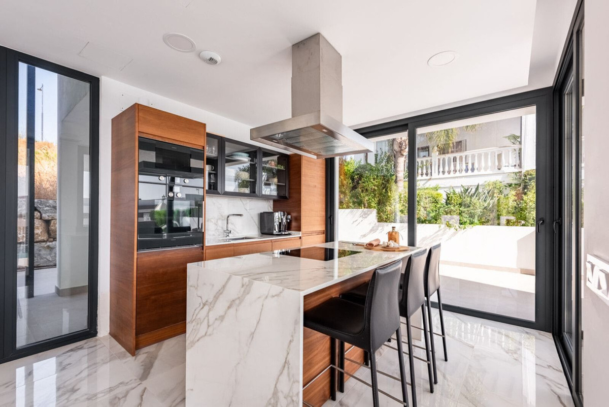 3 Bedroom Villa for Sale in Estepona — 3