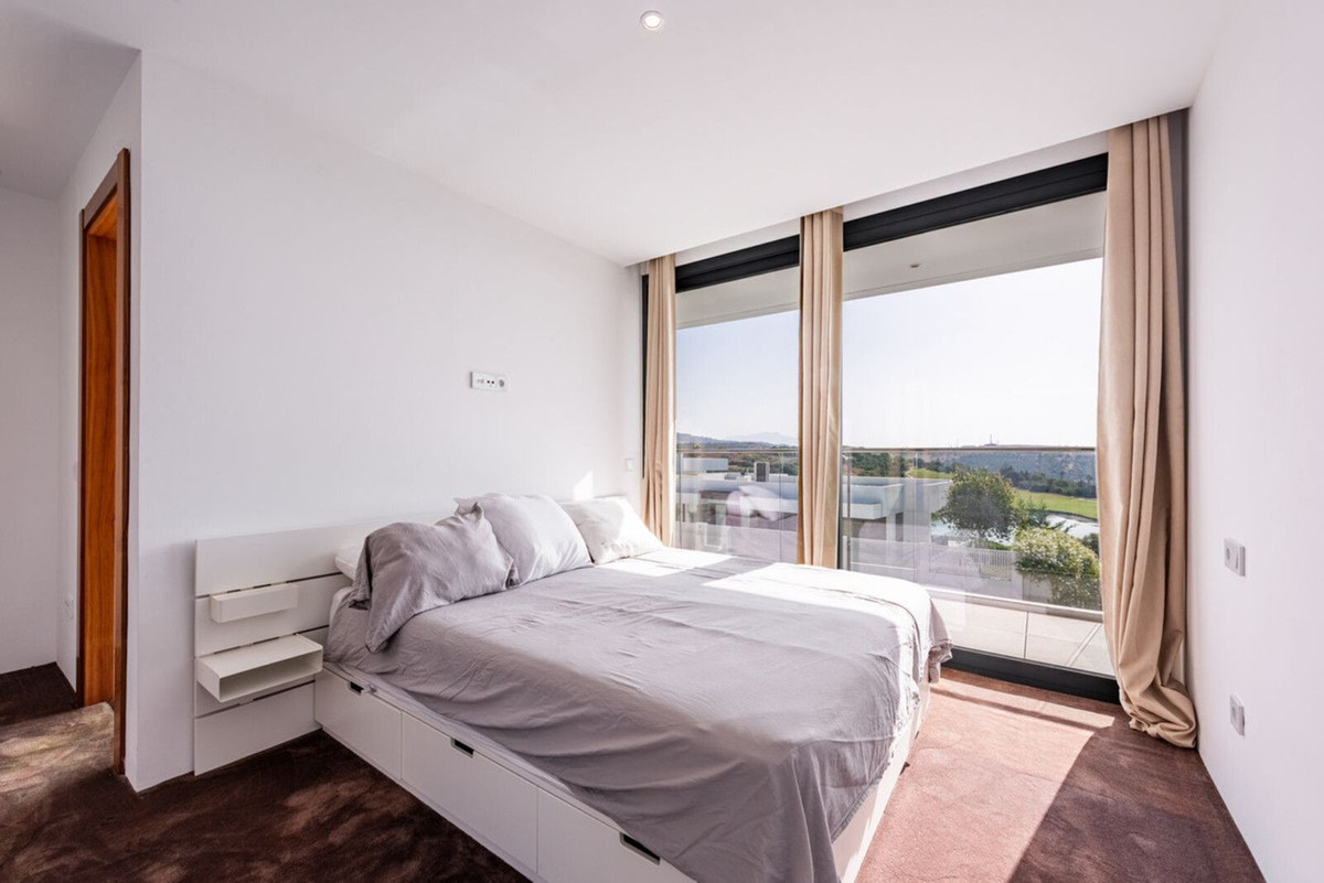 3 Bedroom Villa for Sale in Estepona — 4