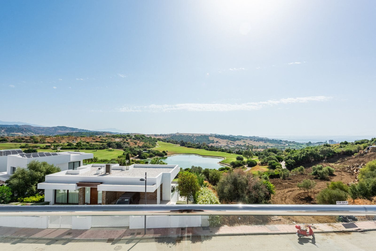 3 Bedroom Villa for Sale in Estepona — 6