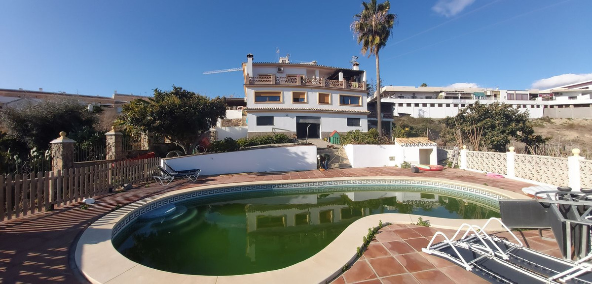 9 Bedroom Villa for Sale in Cancelada — 3