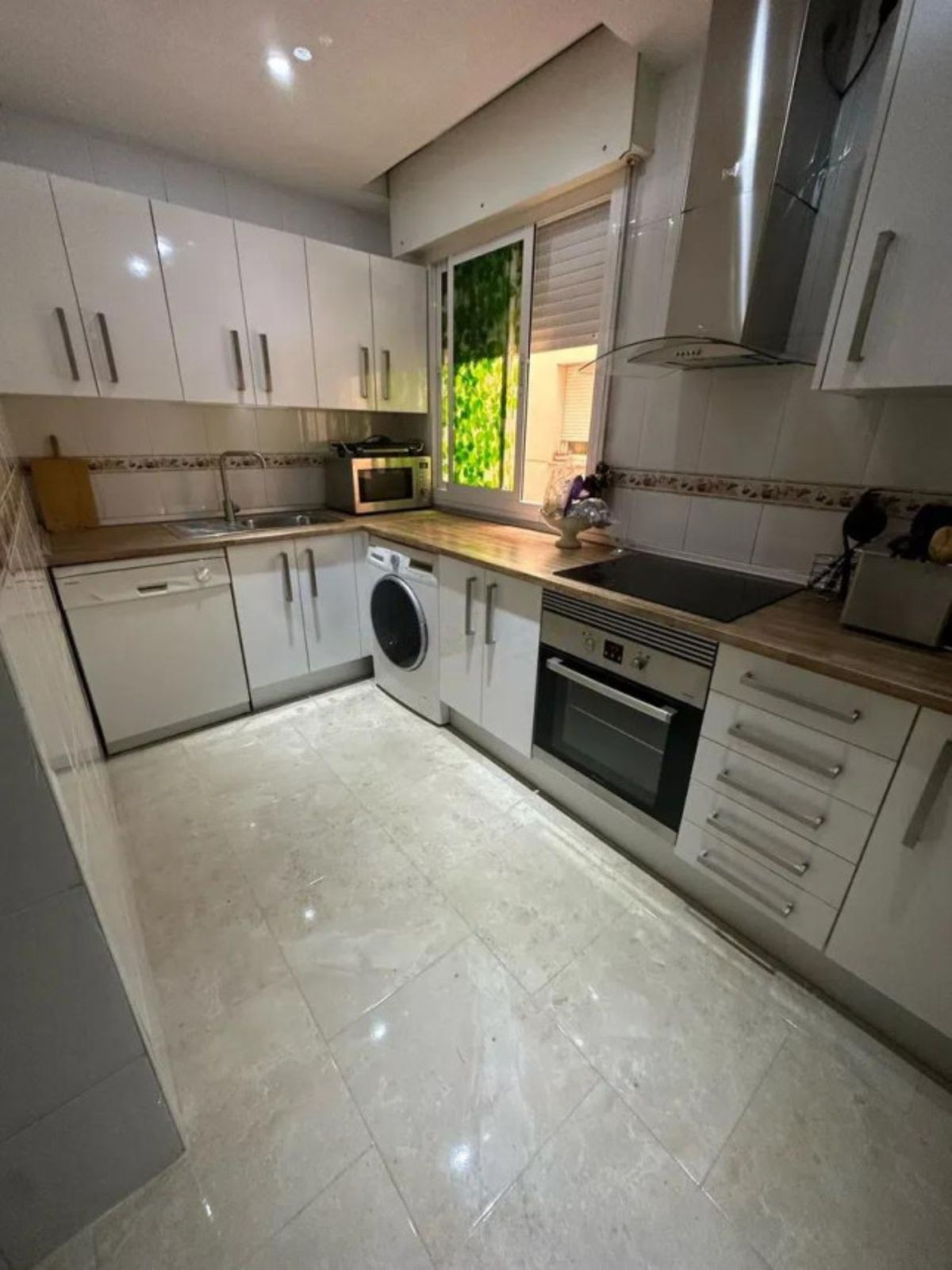 3 Bedroom Apartment for Sale in Nueva Andalucía — 5
