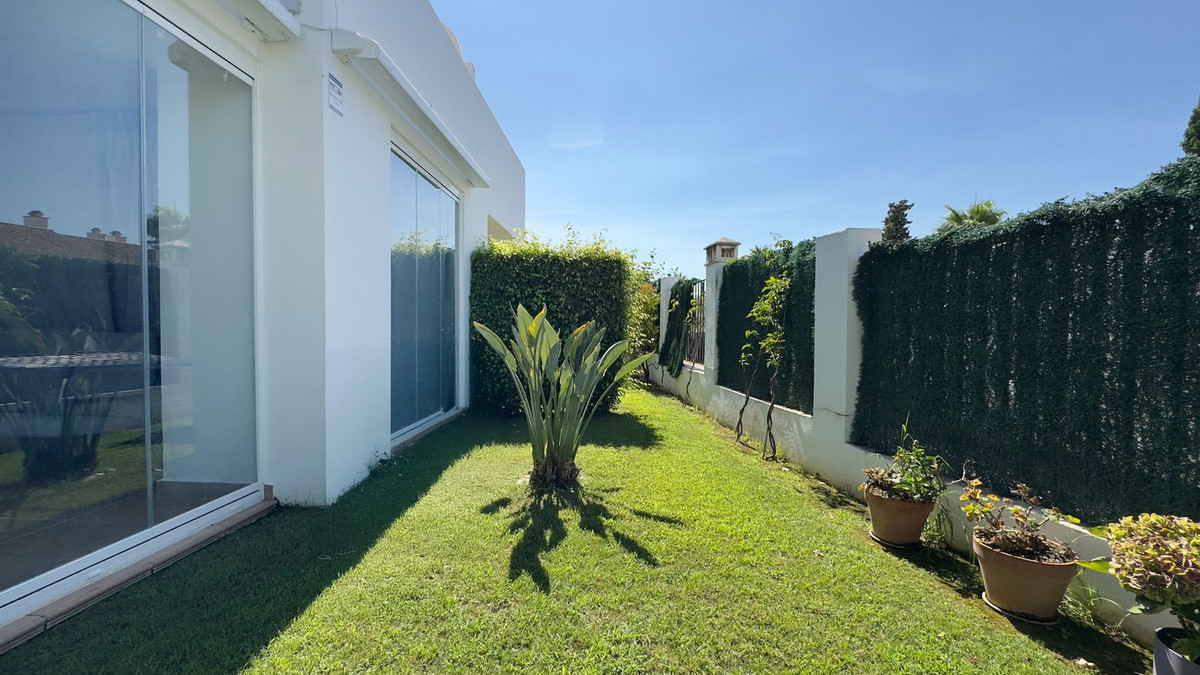 2 Bedroom Apartment for Sale in El Paraiso — 9