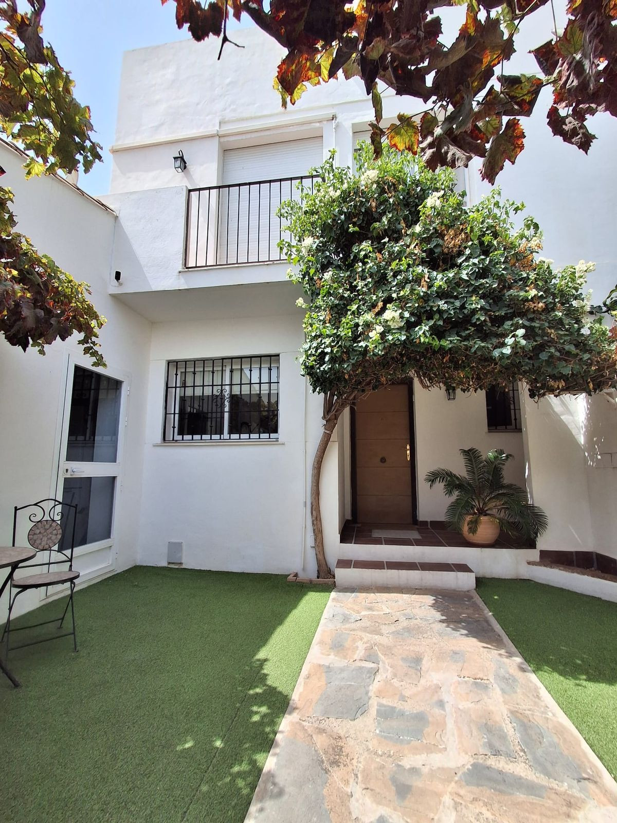 4 Bedroom Villa for Sale in Nueva Andalucía