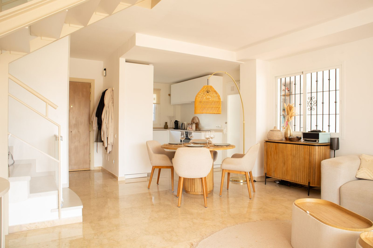 4 Bedroom Villa for Sale in Nueva Andalucía — 7