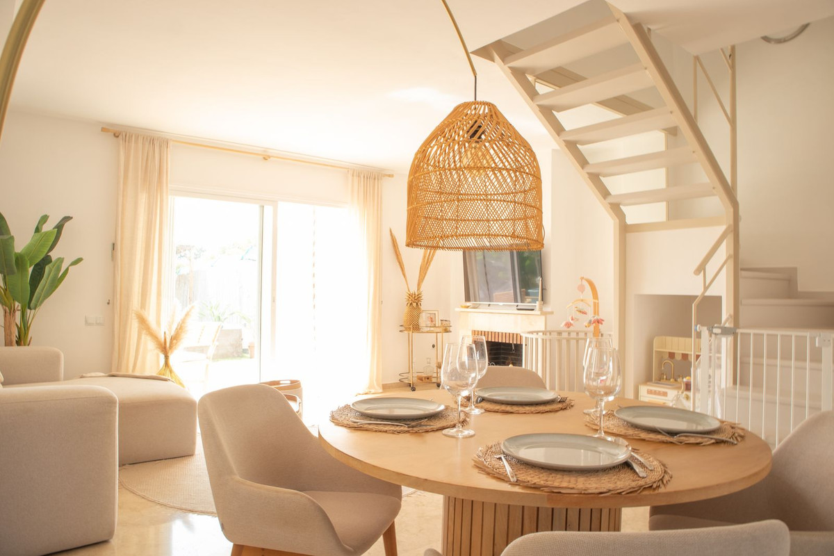 4 Bedroom Villa for Sale in Nueva Andalucía — 9