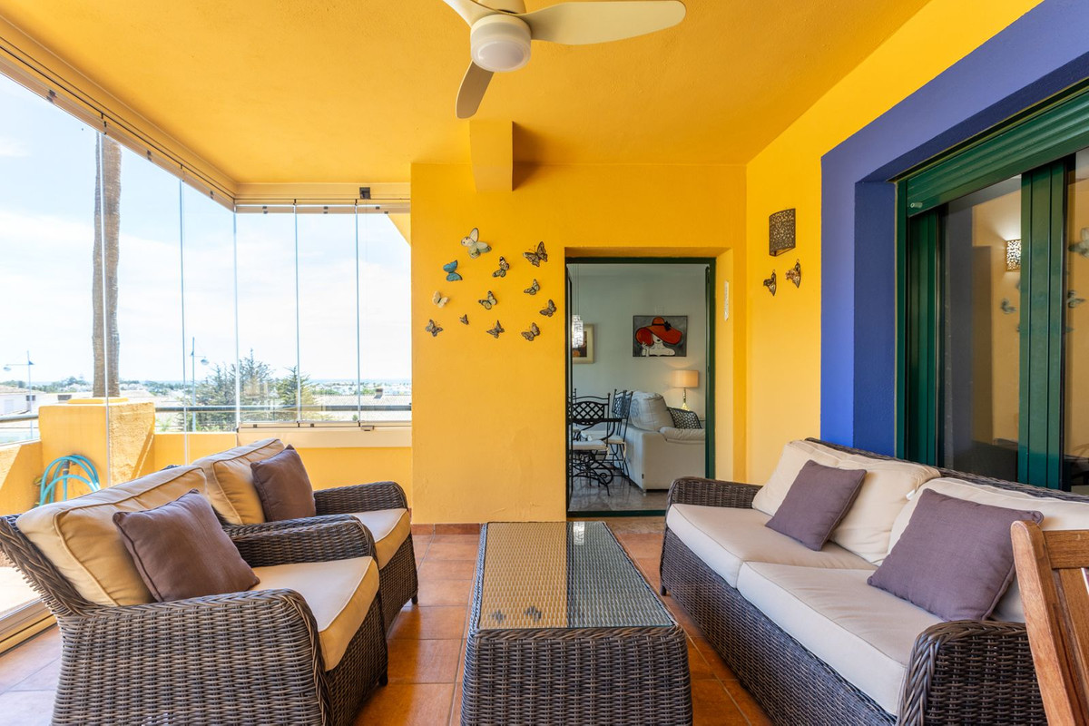 2 Bedroom Apartment for Sale in San Pedro de Alcántara — 4