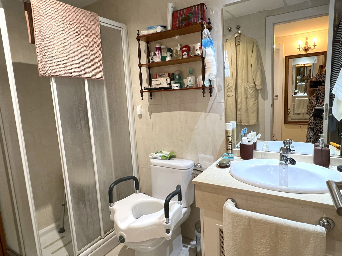 1 Bedroom Apartment for Sale in The Golden Mile — 8