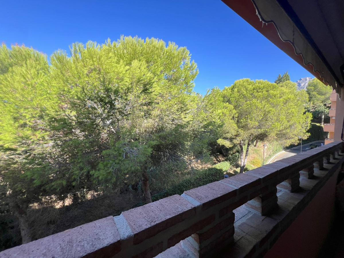 1 Bedroom Apartment for Sale in The Golden Mile — view 10