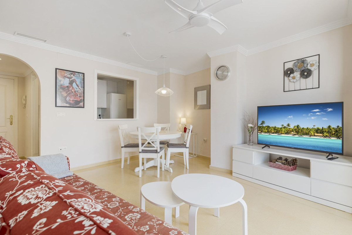 1 Bedroom Apartment for Sale in Marbella — 6