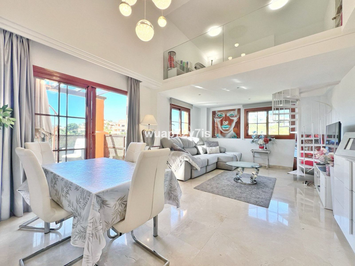 2 Bedroom Apartment for Sale in Benahavís — 2