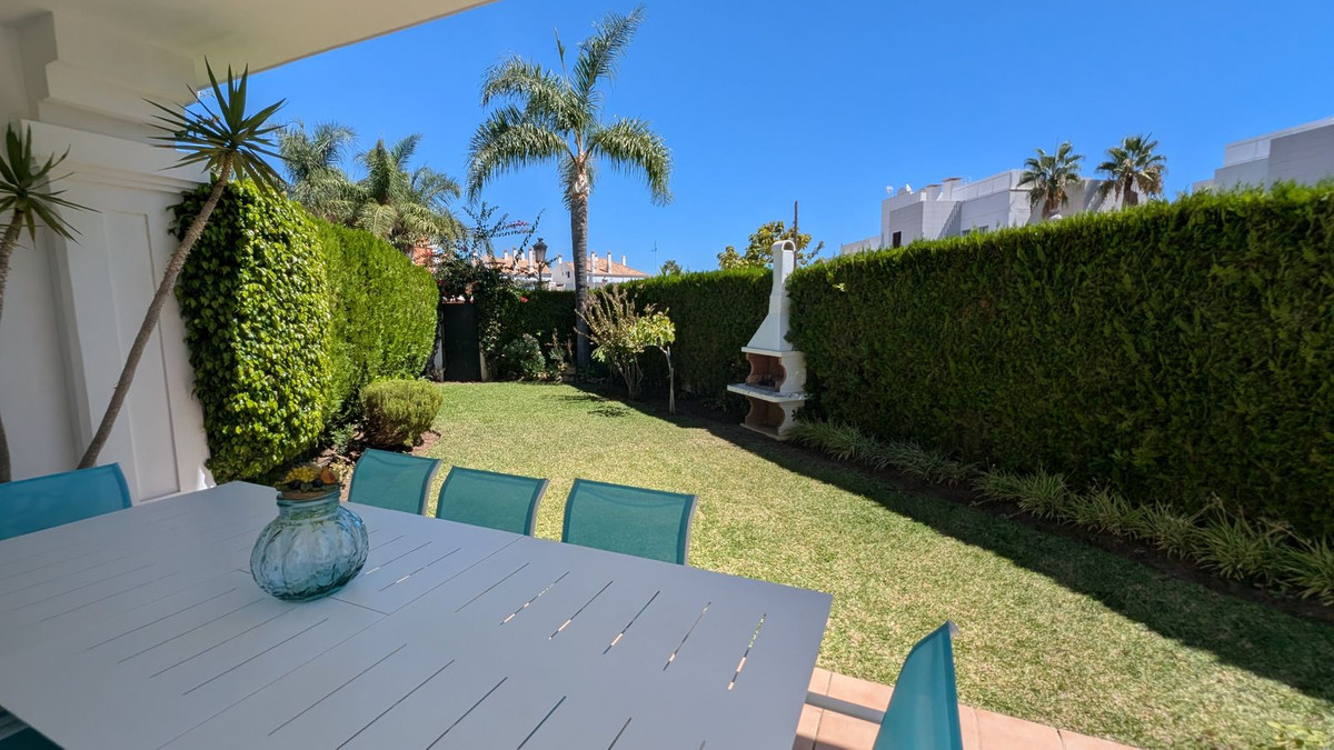 4 Bedroom Villa for Sale in San Pedro de Alcántara — 3