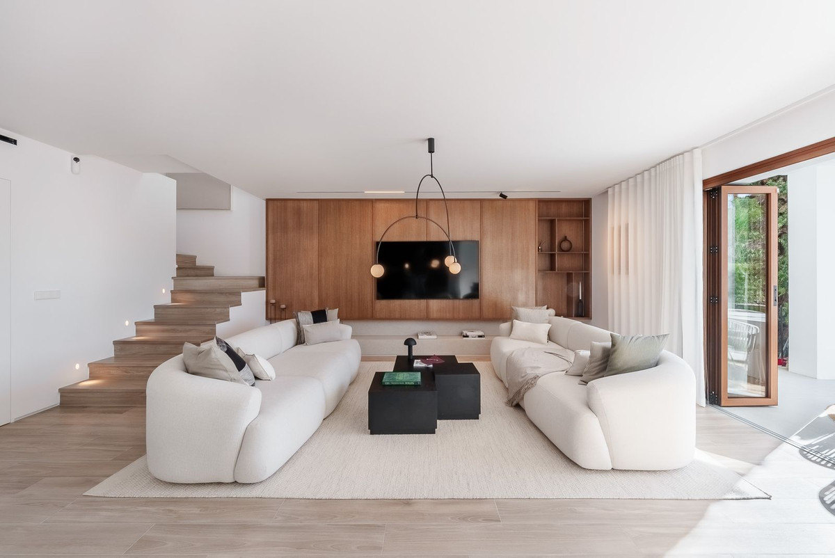4 Bedroom Apartment for Sale in Nueva Andalucía