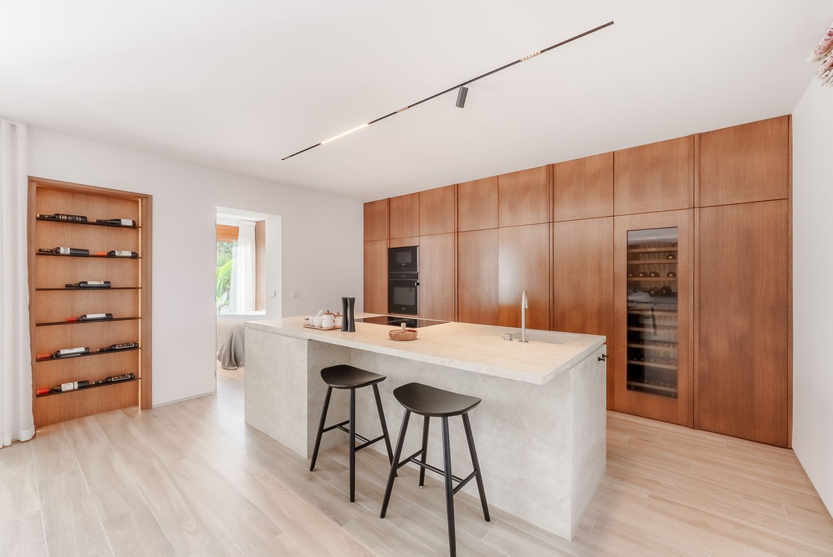4 Bedroom Apartment for Sale in Nueva Andalucía — 3