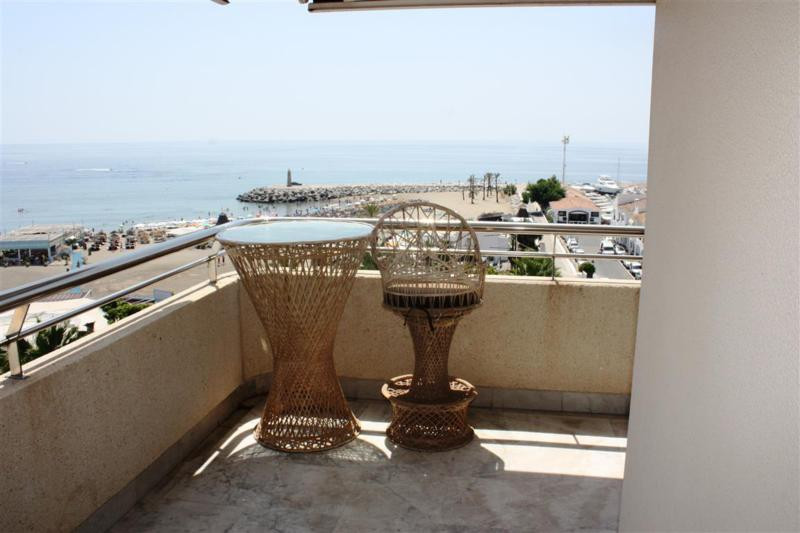 3 Bedroom Apartment for Sale in Puerto Banús — 7