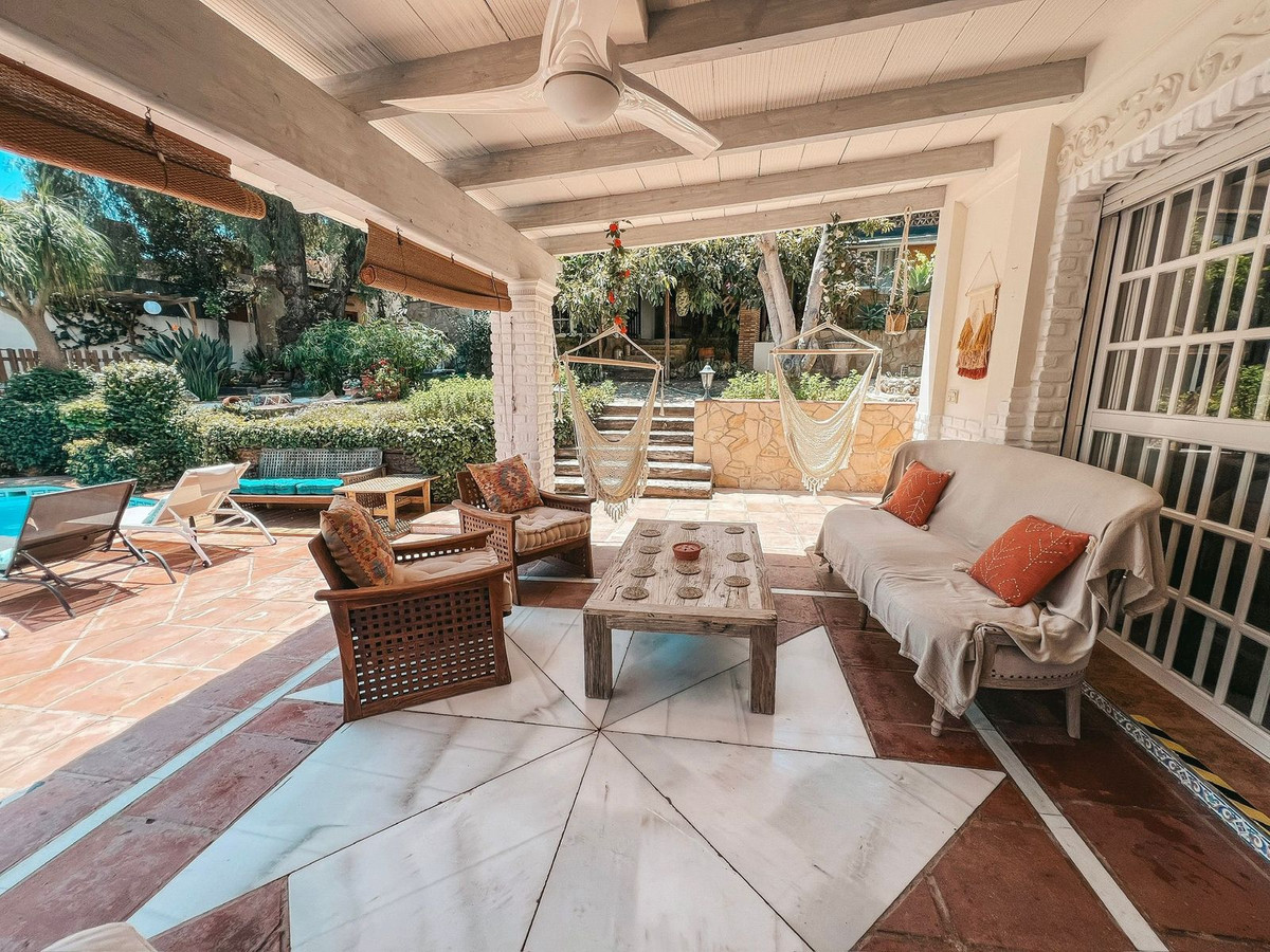 5 Bedroom Villa for Sale in Nueva Andalucía — 4