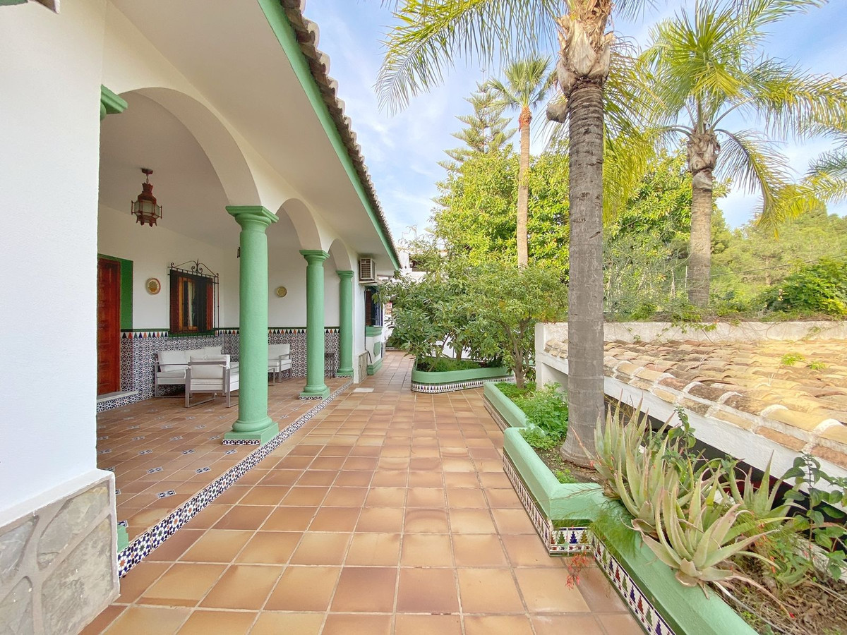 5 Bedroom Villa for Sale in Marbella — 9