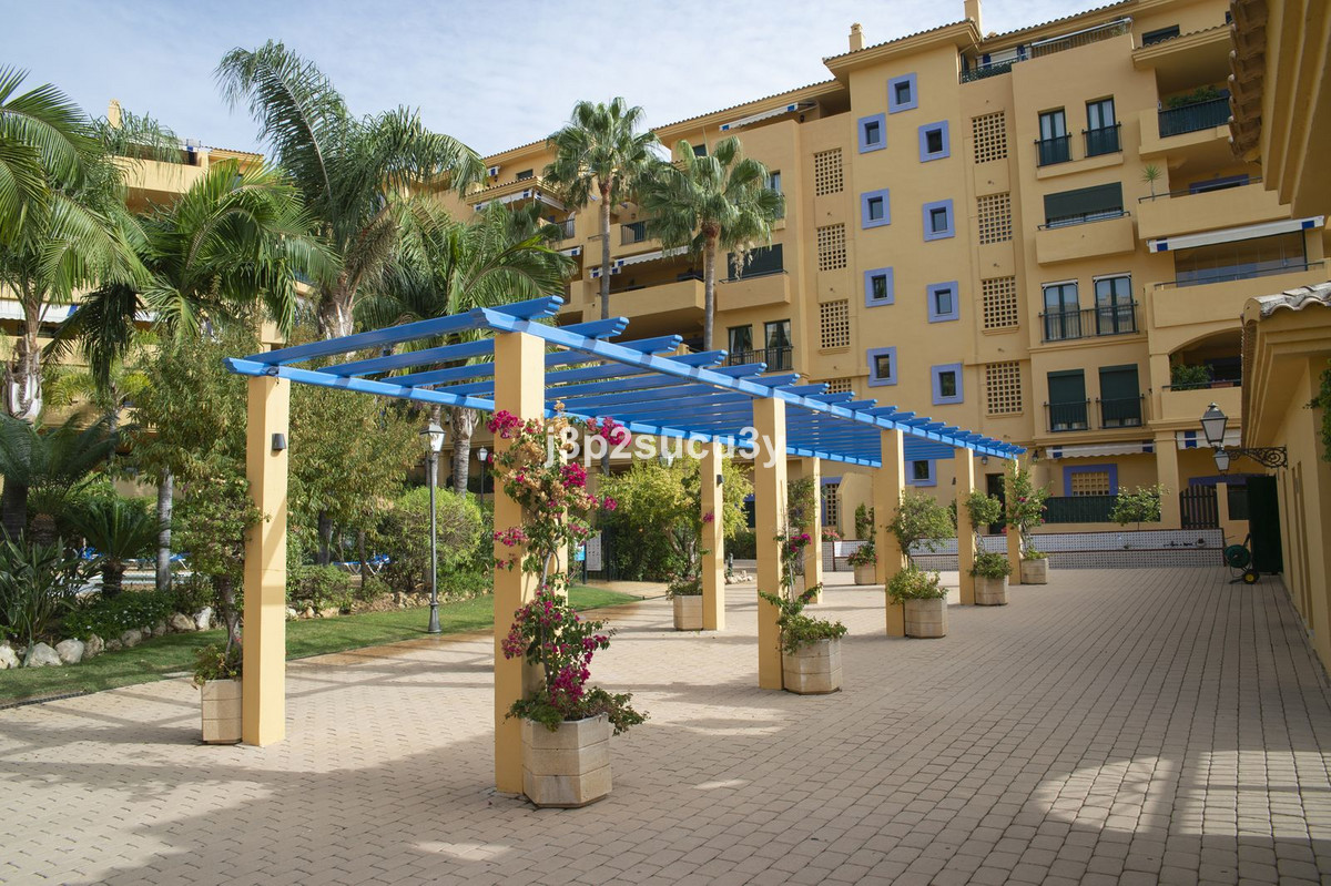 2 Bedroom Apartment for Sale in Marbella — 3