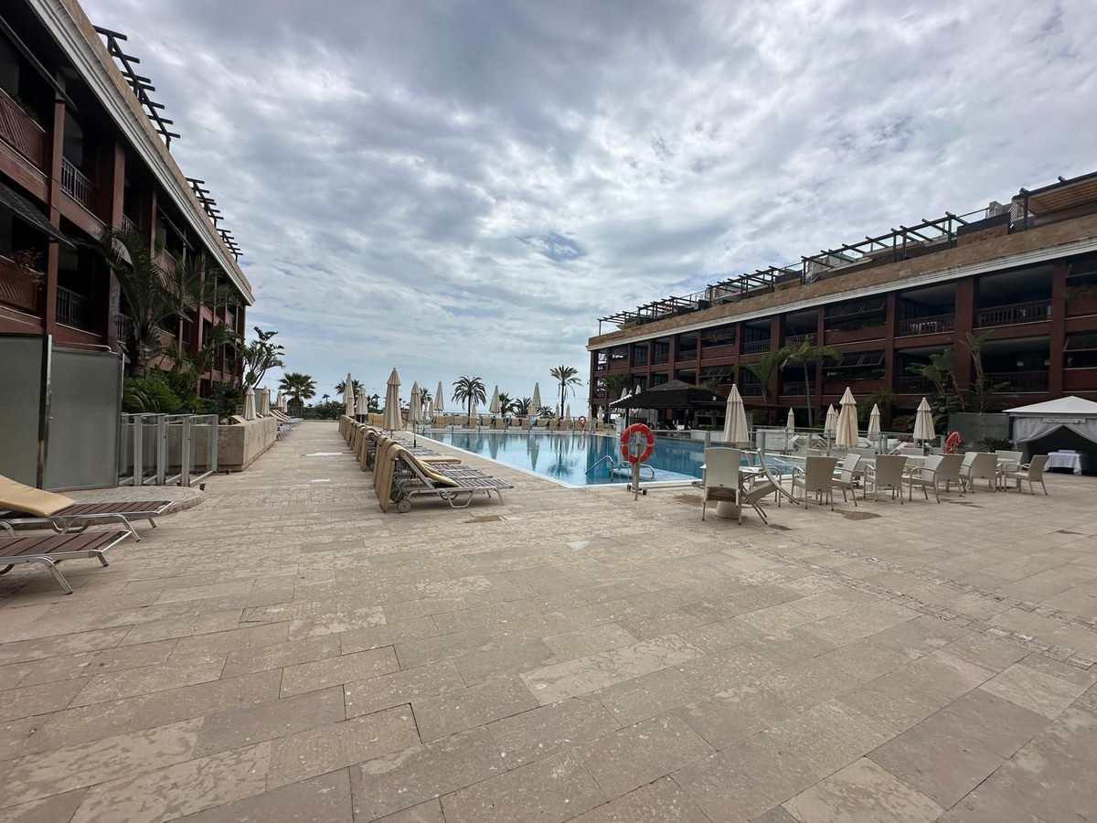 3 Bedroom Apartment for Sale in Puerto Banús — 6