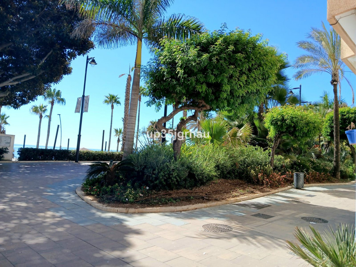 5 Bedroom Villa for Sale in Estepona — 6