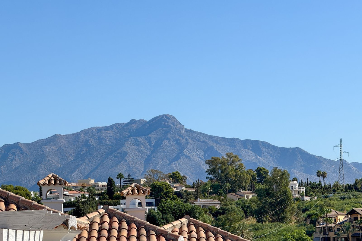 3 Bedroom Villa for Sale in El Paraiso — 7