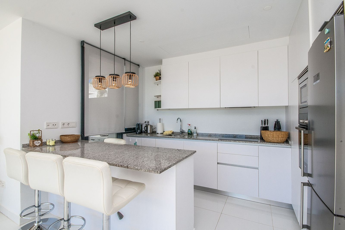 3 Bedroom Apartment for Sale in Benahavís — 4