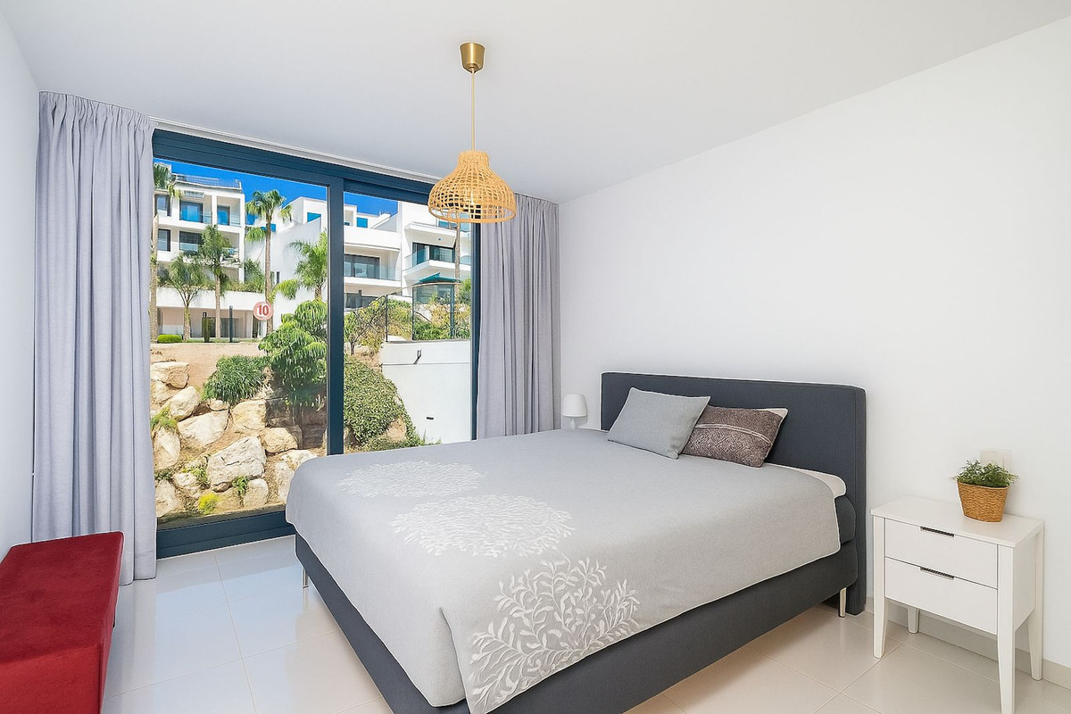 3 Bedroom Apartment for Sale in Benahavís — 7