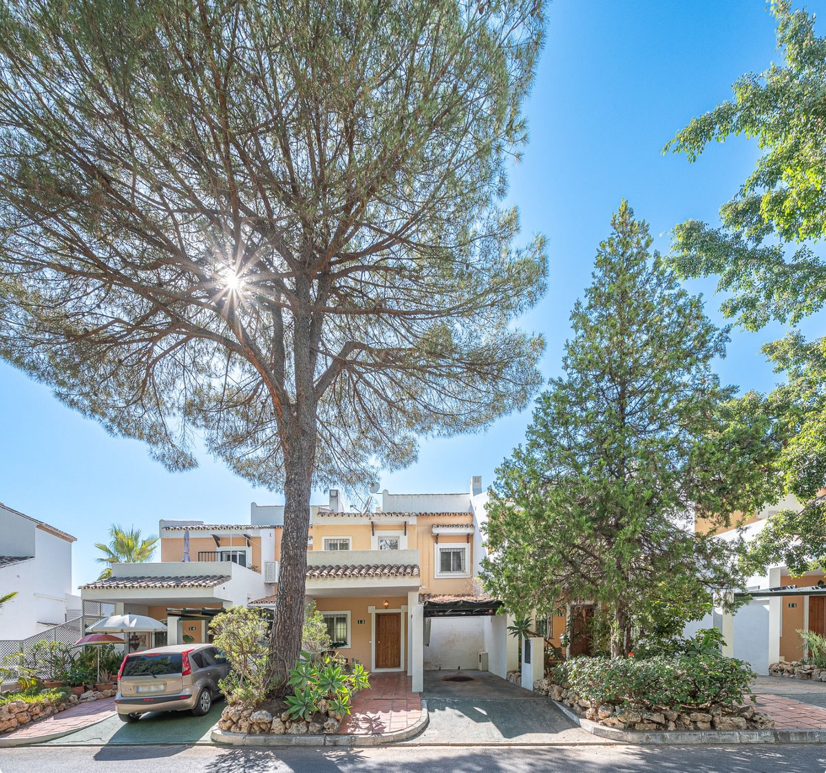 4 Bedroom Villa for Sale in Benahavís