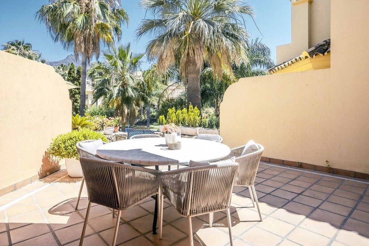 4 Bedroom Villa for Sale in The Golden Mile — 5