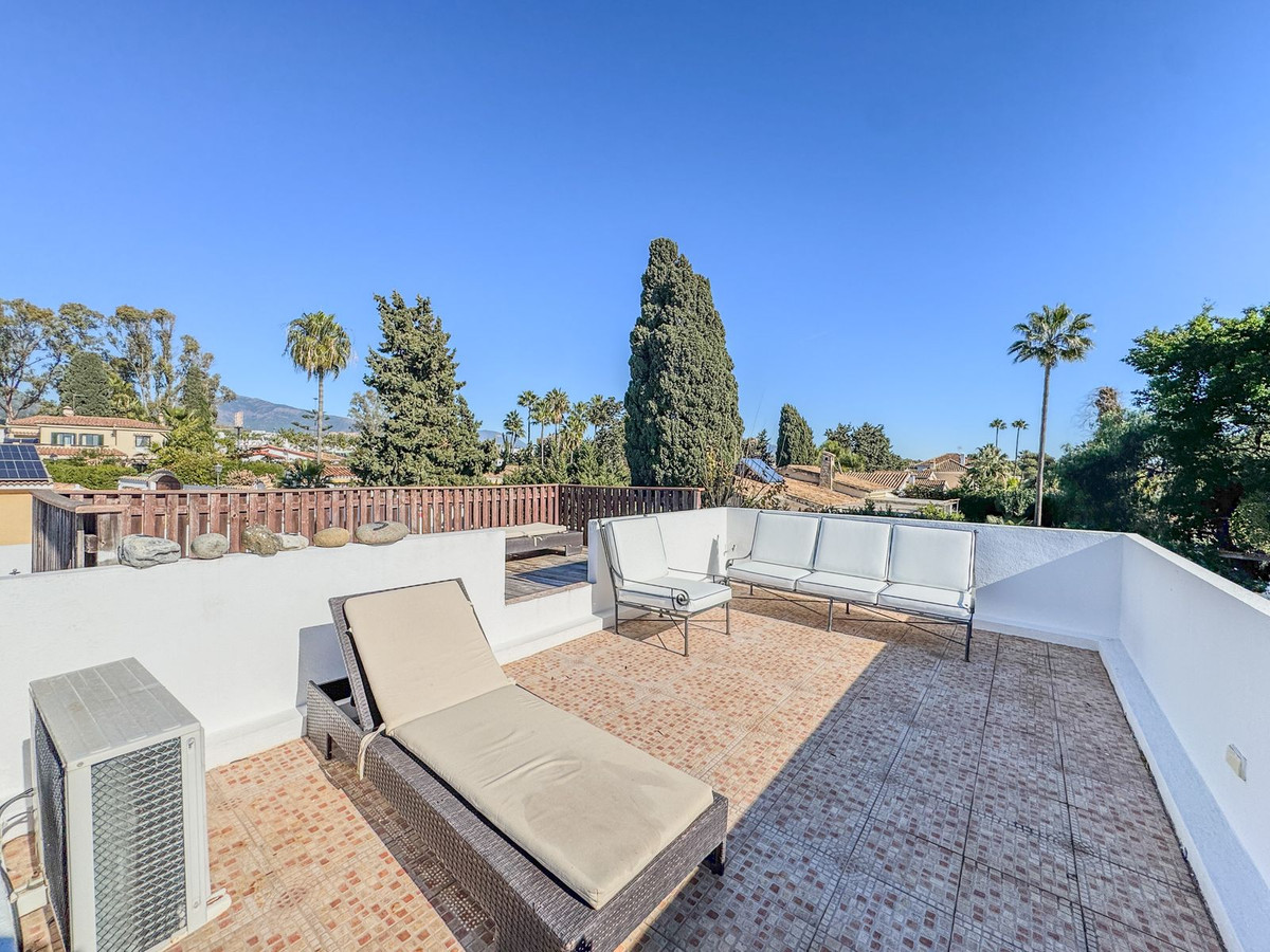 4 Bedroom Villa for Sale in Costalita — 7