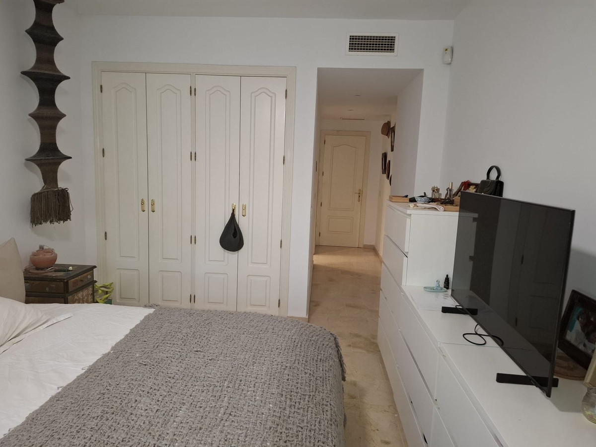 3 Bedroom Apartment for Sale in El Paraiso — 5