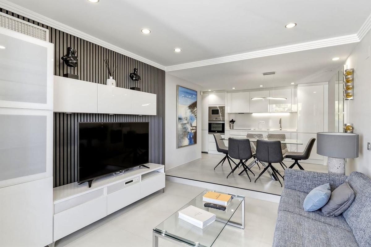 3 Bedroom Apartment for Sale in Nueva Andalucía — 9
