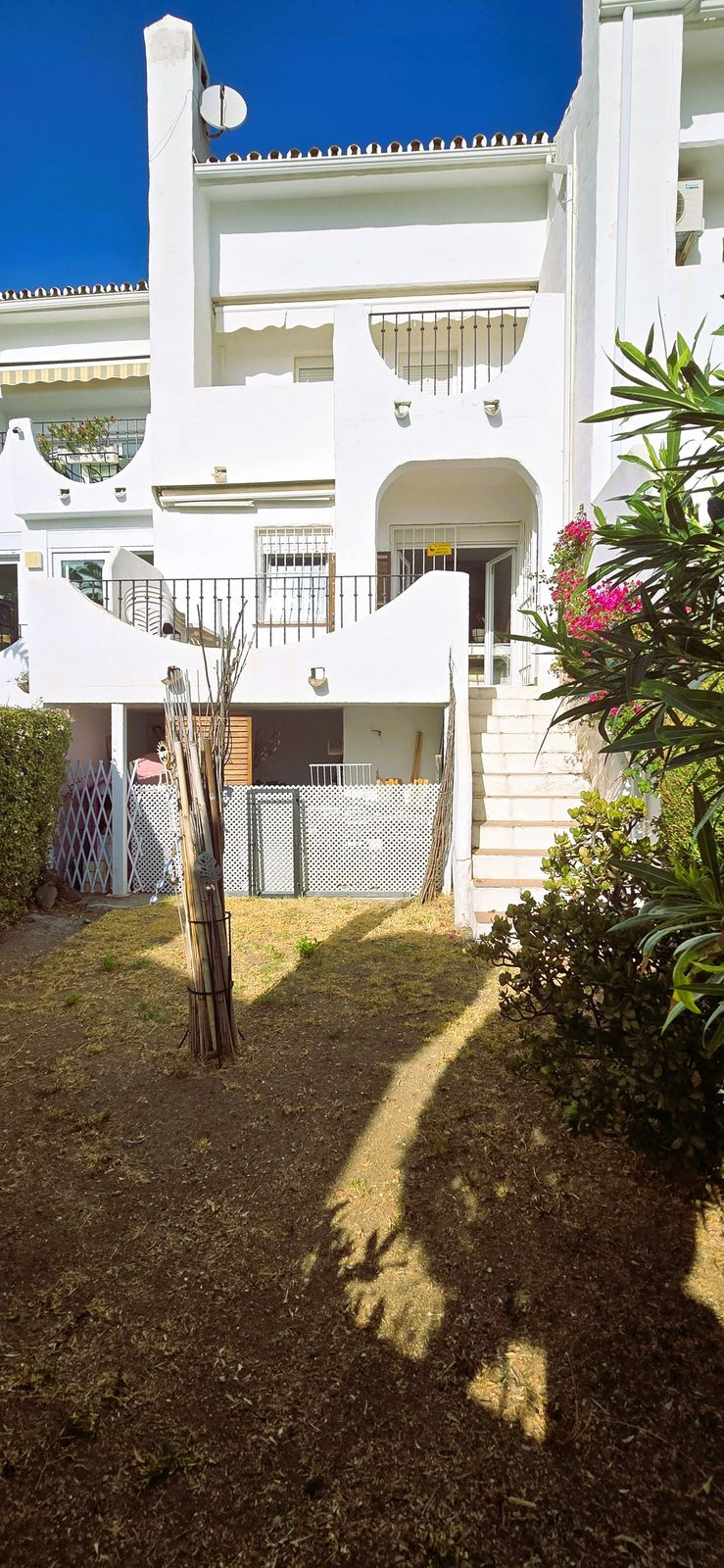 2 Bedroom Villa for Sale in Marbella