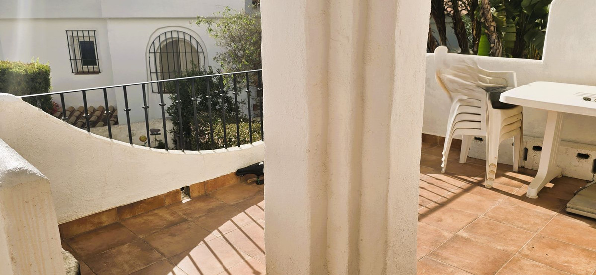 2 Bedroom Villa for Sale in Marbella — 6