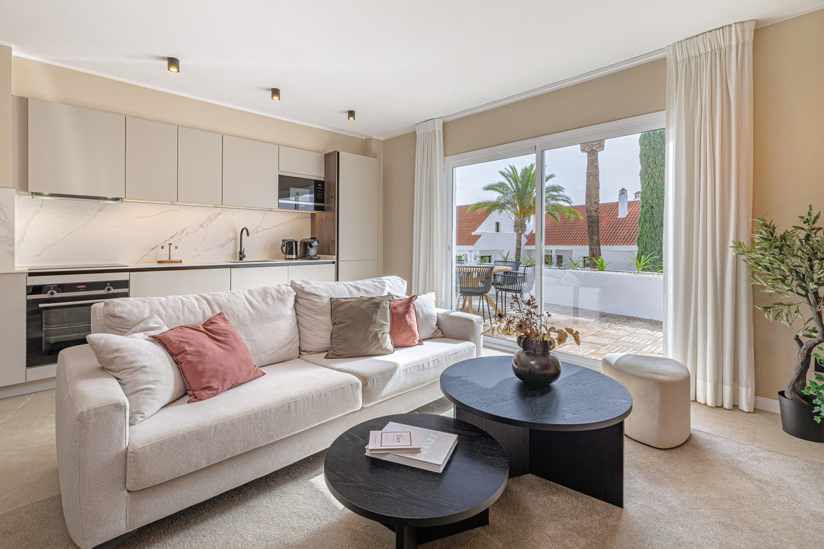 4 Bedroom Apartment for Sale in Nueva Andalucía — view 11
