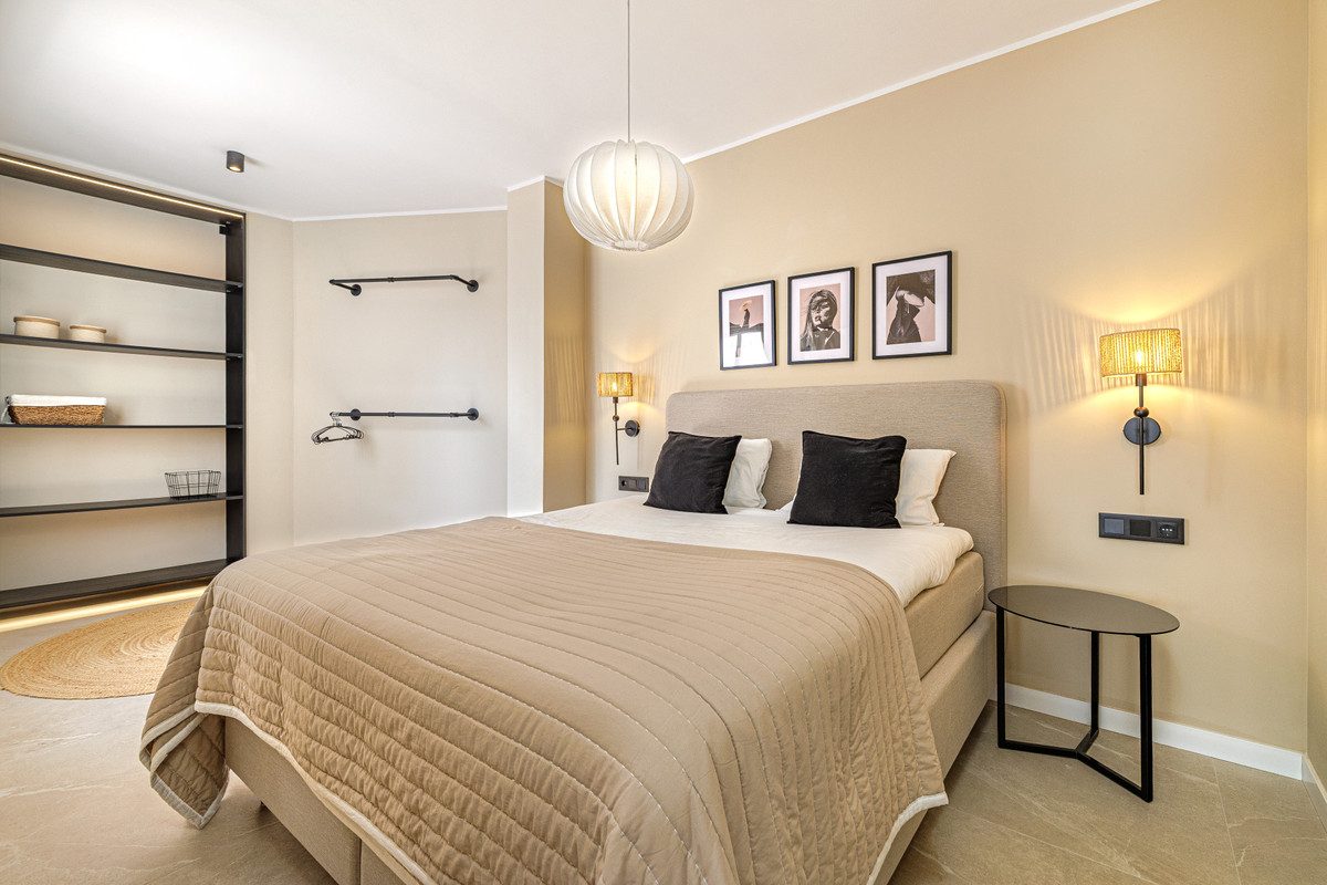 4 Bedroom Apartment for Sale in Nueva Andalucía — view 19